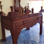 Mẫu bàn thờ tổ tiên gỗ gụ chạm Phúc Lộc Thọ đẹp và ý nghĩa