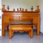 Mẫu bàn thờ hiện đại gỗ gụ chạm tứ quý sơn Pu tham khảo đẹp