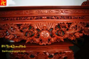 Mẫu bàn thờ chạm rơi cắp chữ lộc đẹp, ý nghĩa