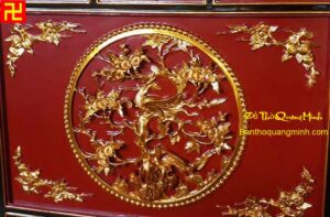 Mẫu bàn thờ chấp tải chạm cây Mai cổ thụ đua nở ý nghĩa