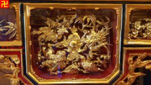 Hình ảnh ô tranh trung tâm chạm Long Ni Quy Phương đẹp