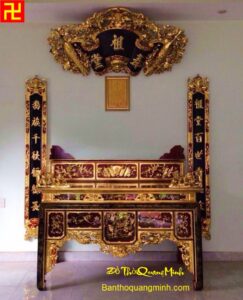 Mẫu cuốn thư câu đối cùng bàn thờ nhị cấp đẹp