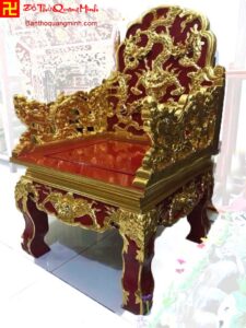 Mẫu ngai ngồi chạm rồng thật đẹp
