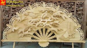 Quạt thờ bằng gỗ dổi chạm Tùng Hạc chưa sơn đẹp nhất
