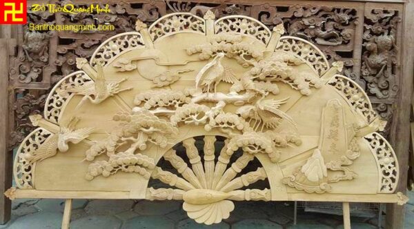 Quạt thờ bằng gỗ dổi chạm Tùng Hạc chưa sơn đẹp nhất