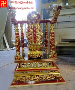 Mẫu ngai thờ cùng linh vị thờ sơn son thếp vàng